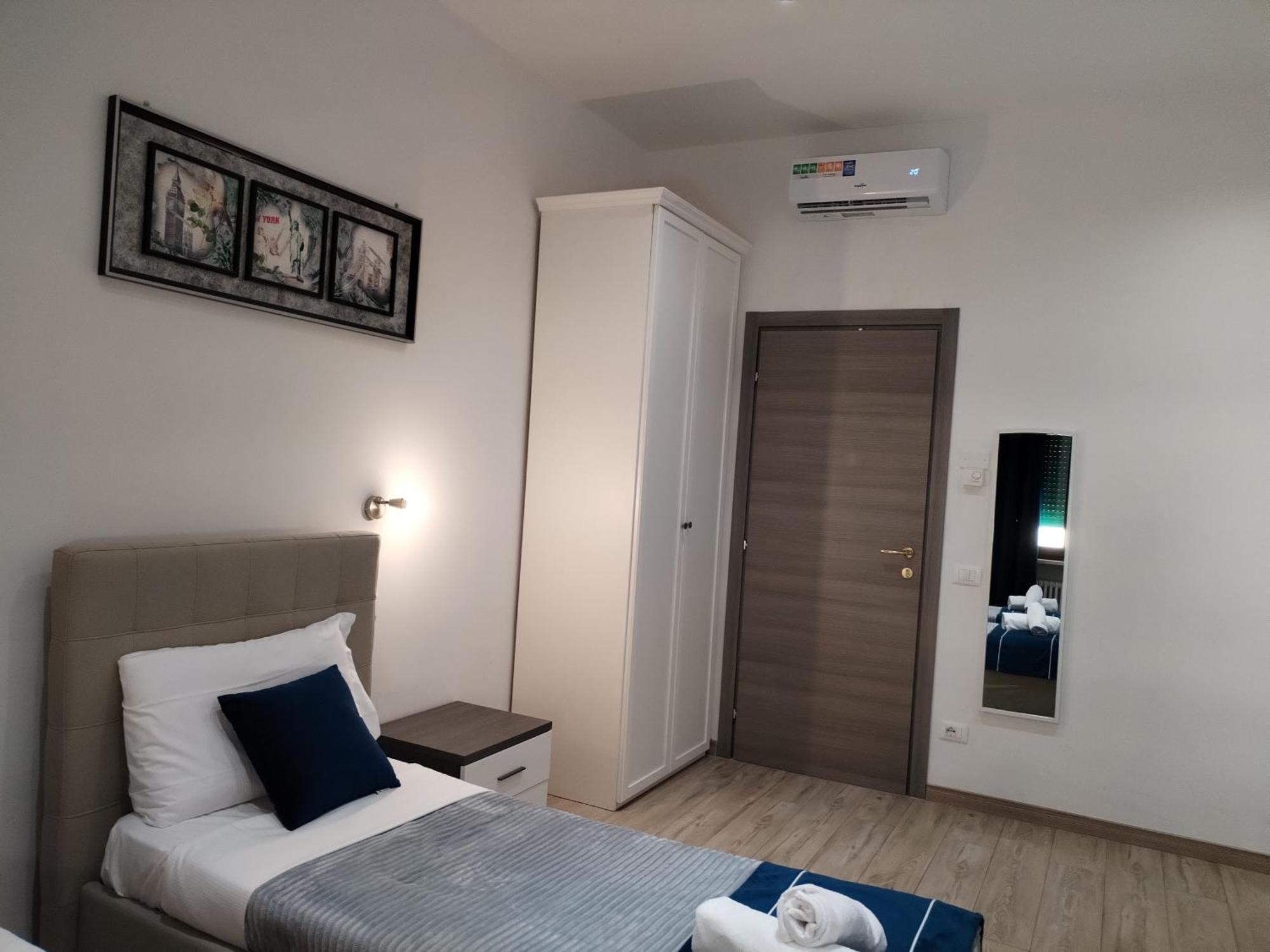 Nuova Fiera Camera فيرونا المظهر الخارجي الصورة